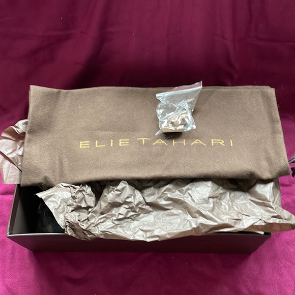 Tahari Gorgeous Black Suede Leather Meredith Wedge Sandals. Size 8. New in Box! - Picture 11 of 14